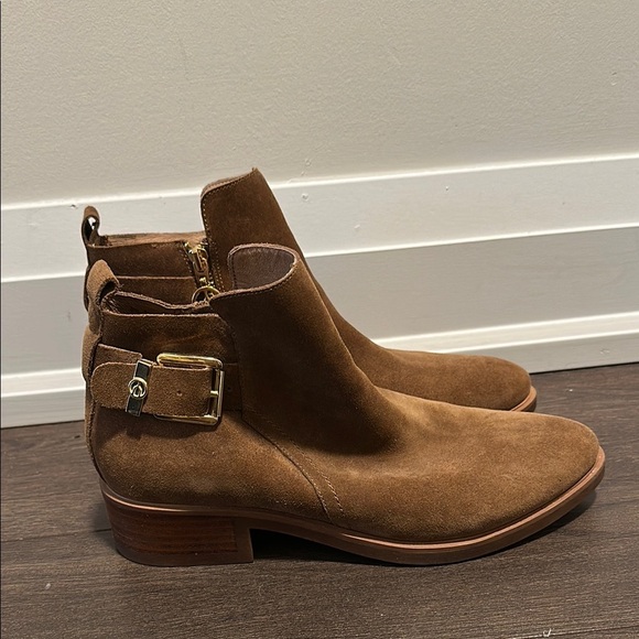 Wishbone tan suede Chelsea boot 9.5 - Picture 1 of 5